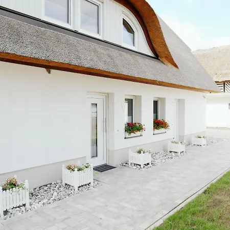 Ferienwohnungen Am Reiterhof Sallenthin Neu Sallenthin Exterior photo